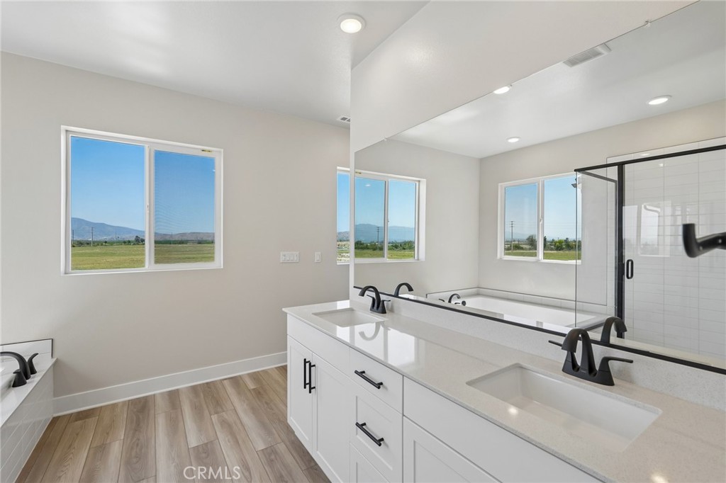 8541 Tamarack Avenue Property Photo 36