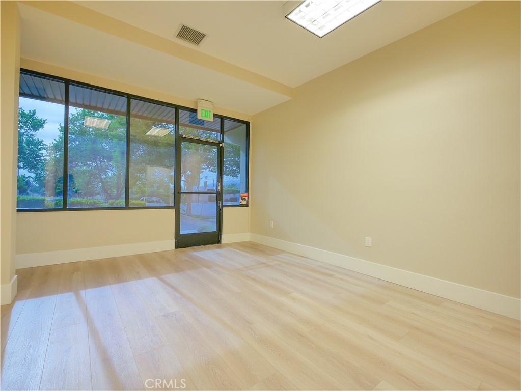 450 S Lone Hill B Property Photo 7