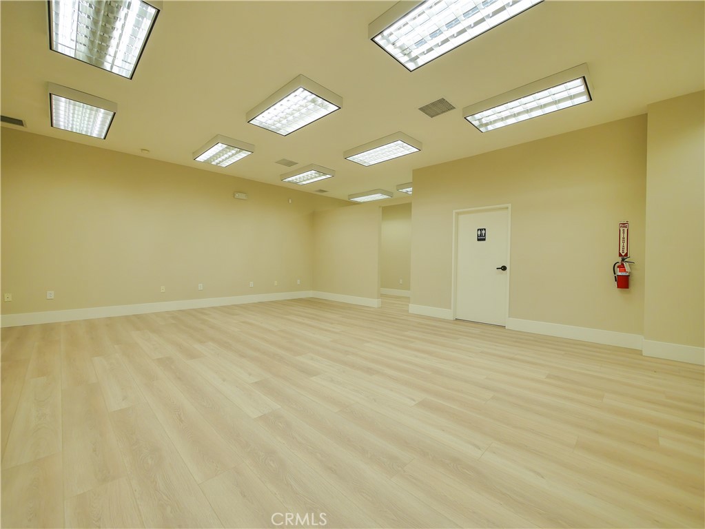 450 S Lone Hill B Property Photo 11