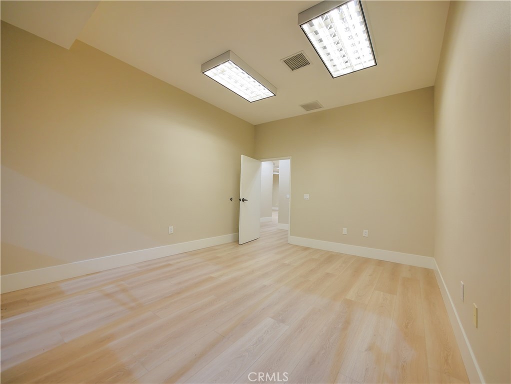450 S Lone Hill B Property Photo 14