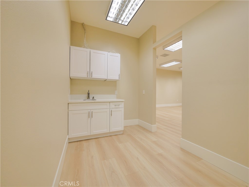 450 S Lone Hill B Property Photo 16