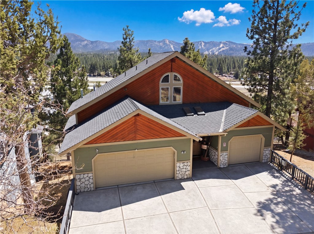996 Feather Mountain Property Photo 3