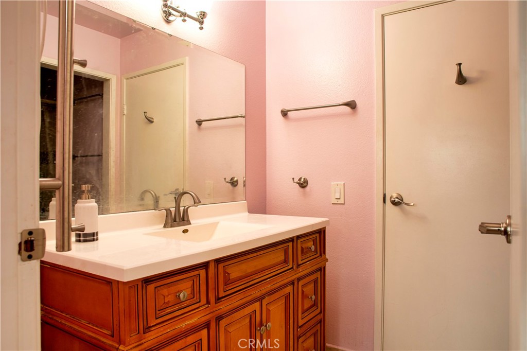 5259 Village Circle Drive Property Photo 12