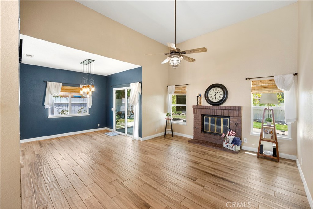 1344 Brookside Court Property Photo 4