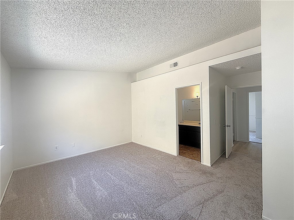 4328 Whitney Drive Property Photo 12