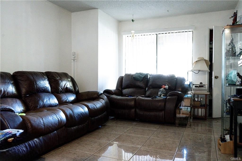 9010 Newport Property Photo 7