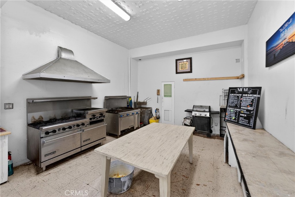 7101 Menlo Property Photo 27