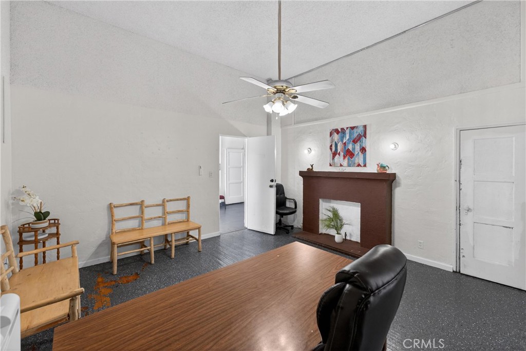 7101 Menlo Property Photo 31