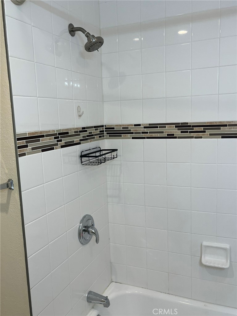 3495 E 21st B Property Photo 14