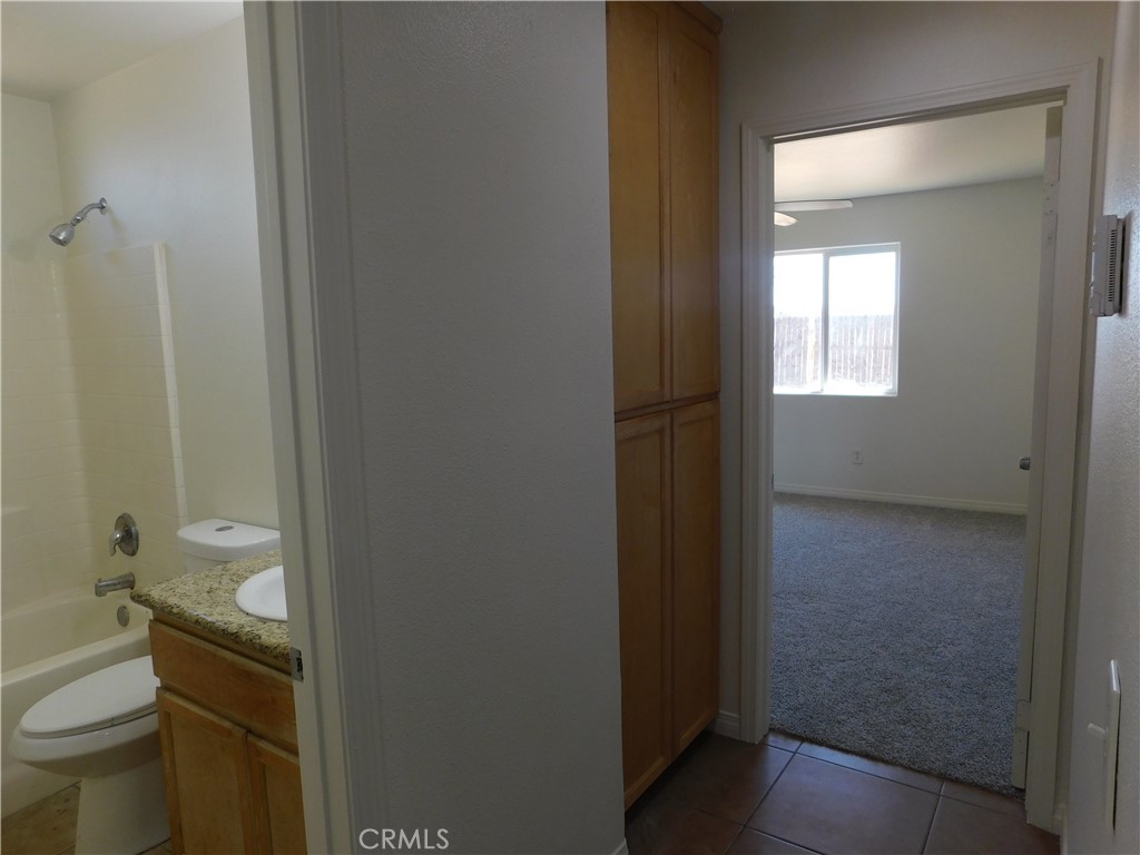 8560 Eucalyptus Property Photo 15