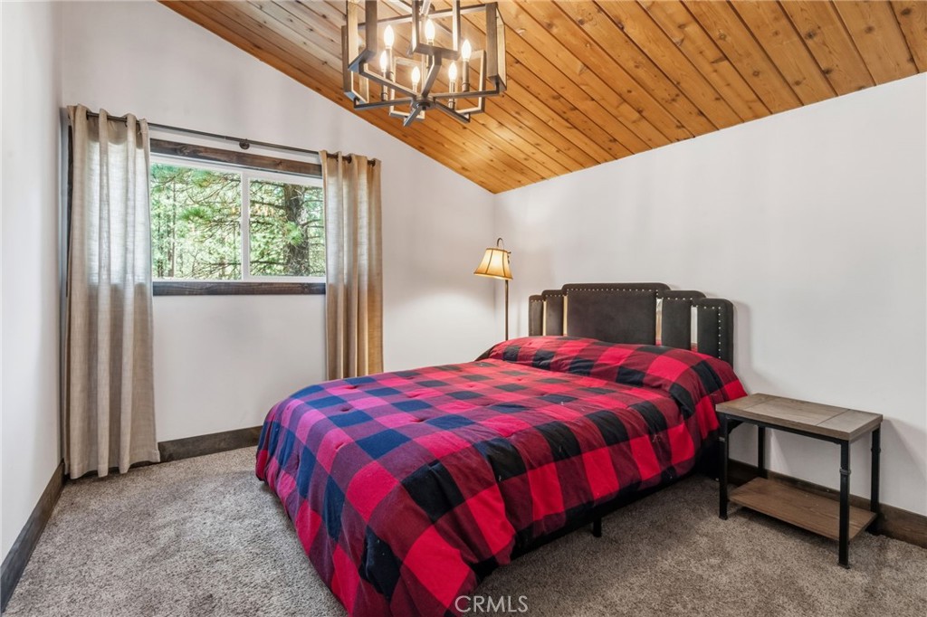 426 Crystal Court Property Photo 15