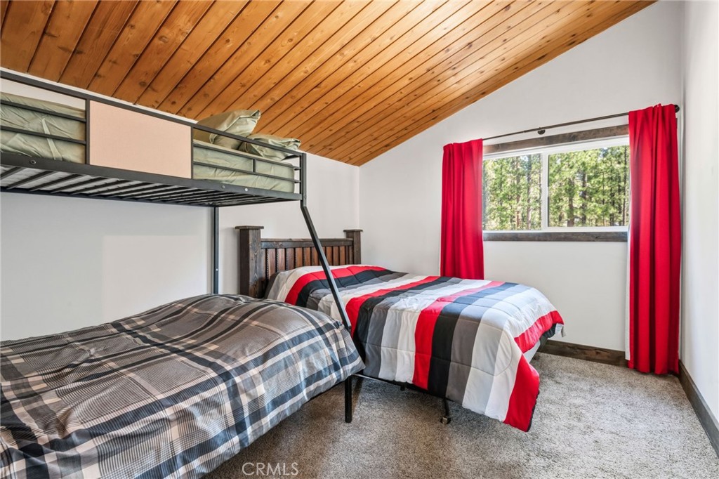 426 Crystal Court Property Photo 16