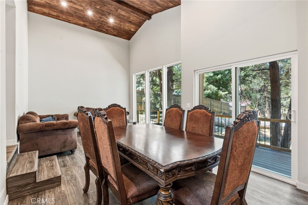 426 Crystal Court Property Photo 29