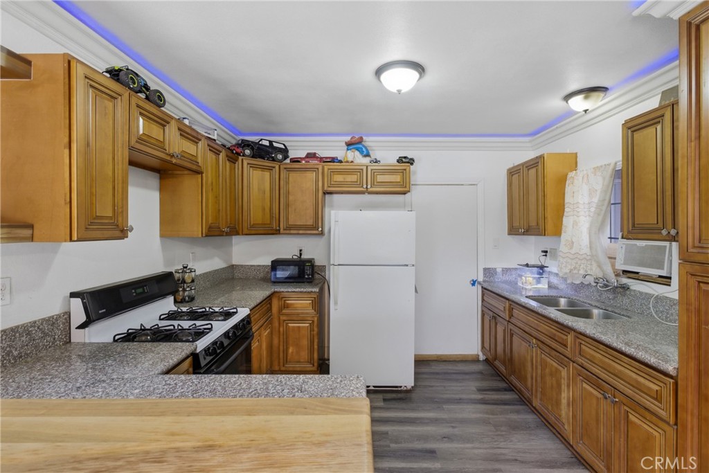 770 W Trenton Property Photo 9