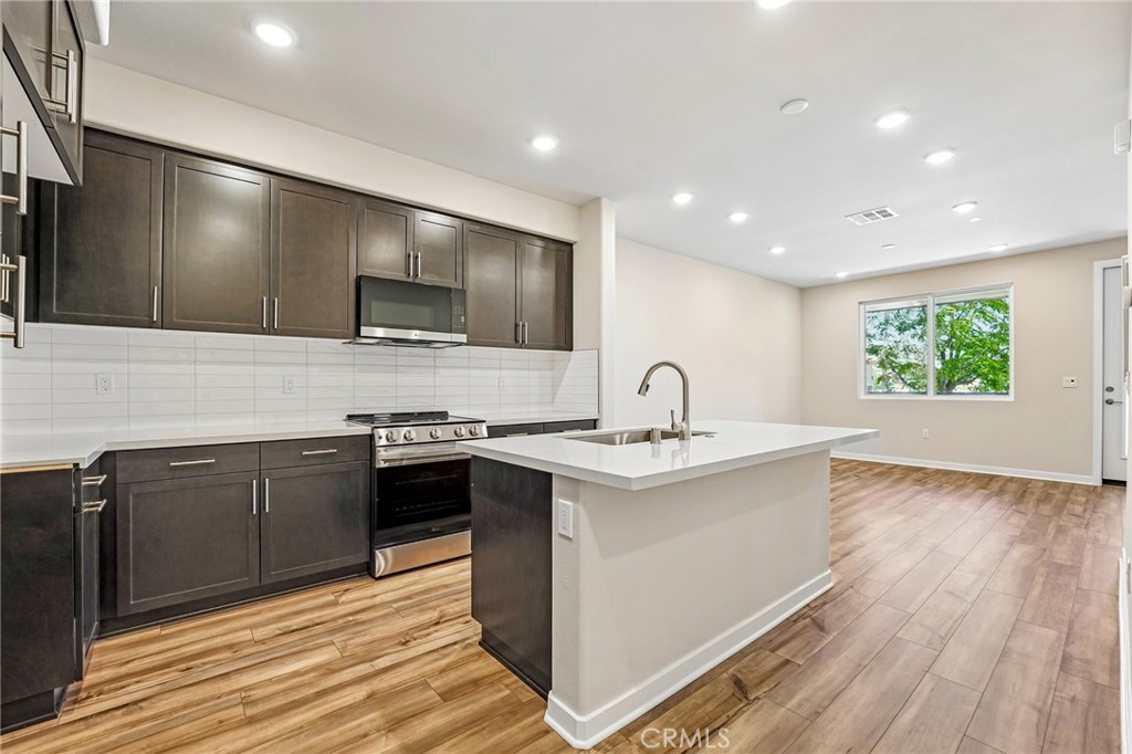9524 Hannah Way Property Photo 12