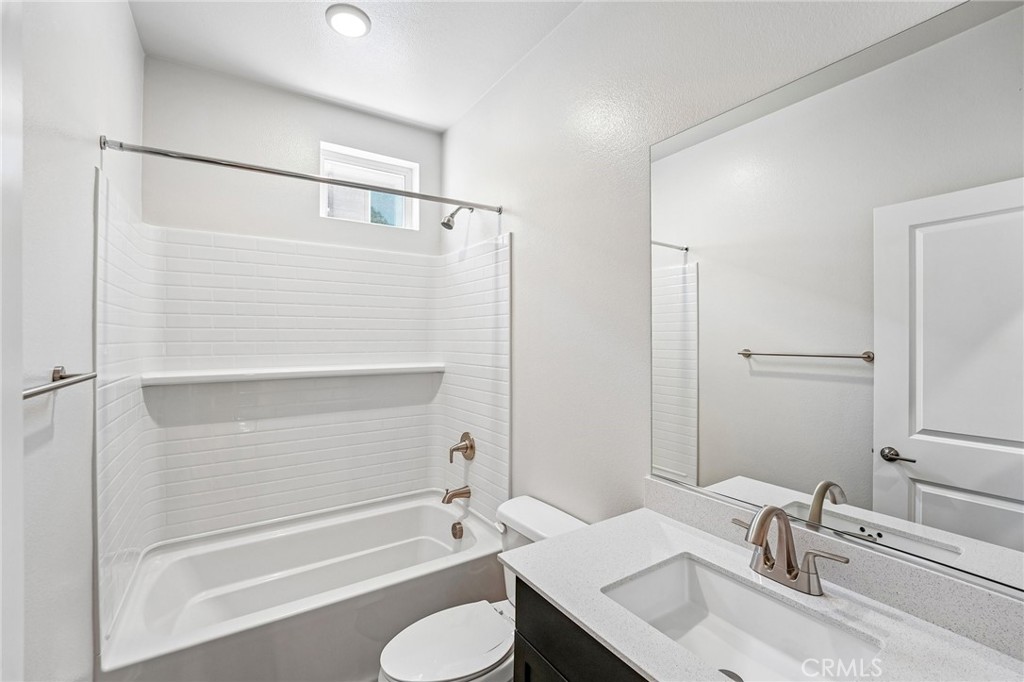 9524 Hannah Way Property Photo 28