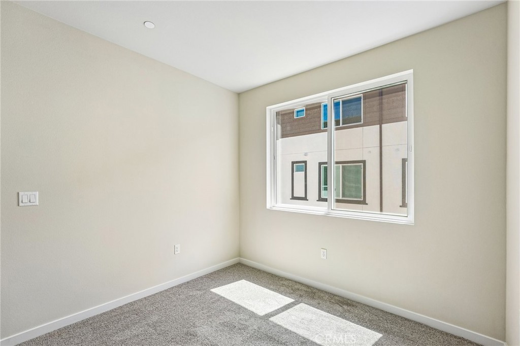 9524 Hannah Way Property Photo 31