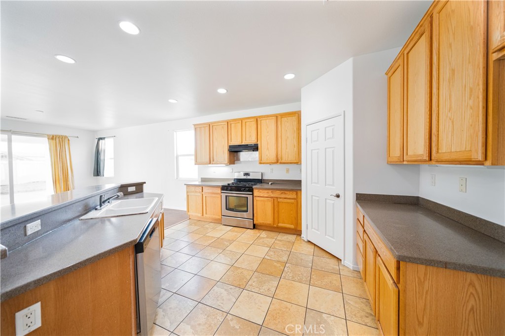 11797 Maywood Property Photo 7