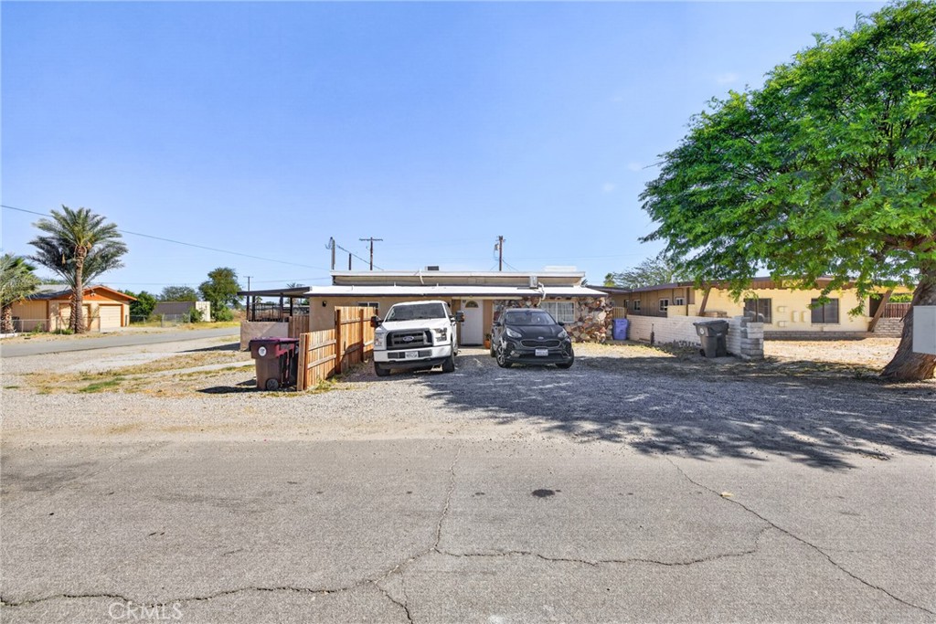 81 Panorama Property Photo 5