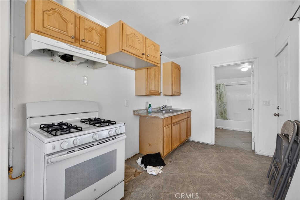 81 Panorama Property Photo 10