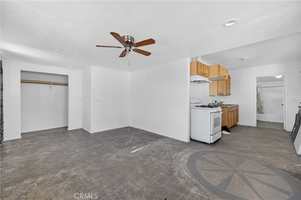81 Panorama Property Photo 13