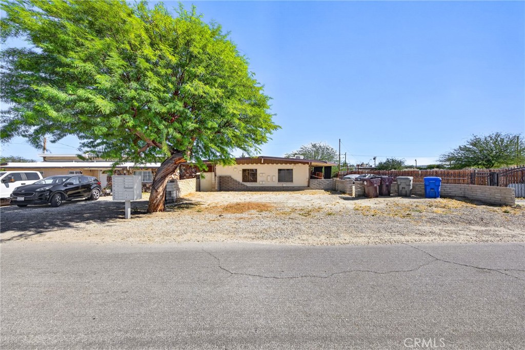 83 Panorama Property Photo 2