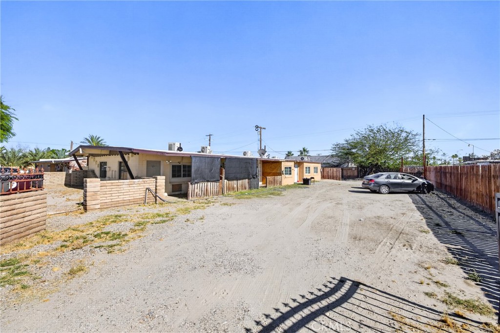 83 Panorama Property Photo 4