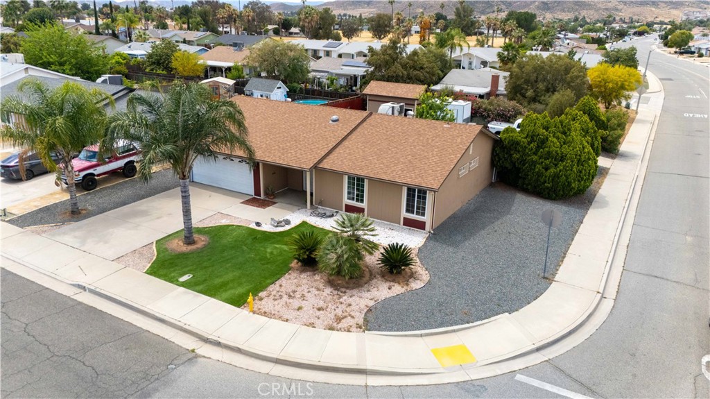 27797 Sun City Property Photo 3