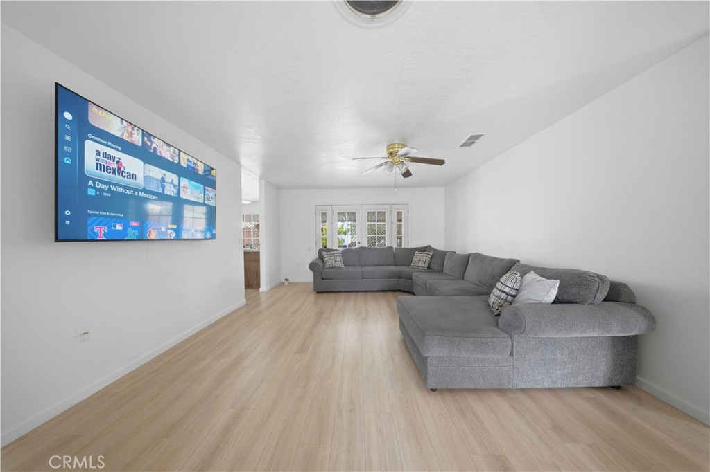 27797 Sun City Property Photo 6