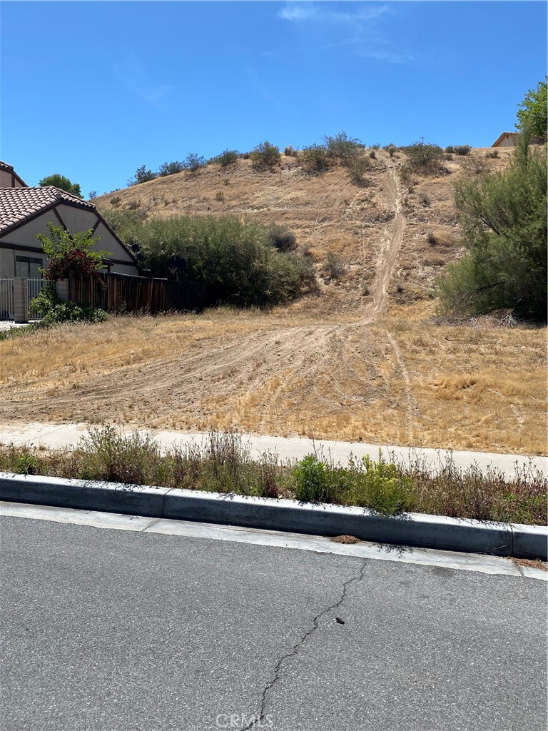 13370 Spring Valley Parkway Property Photo 4