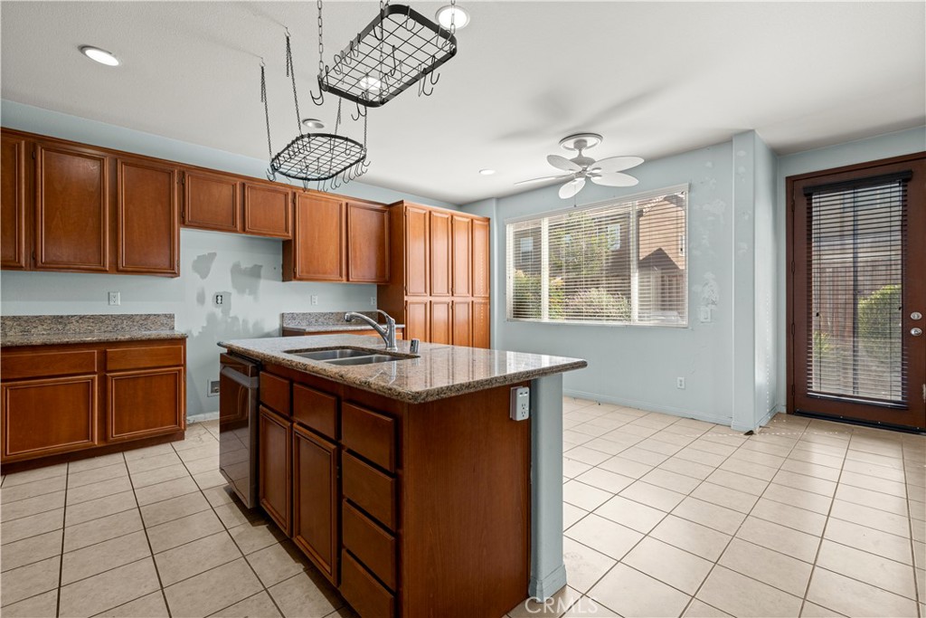 3863 Quartzite Lane Property Photo 7