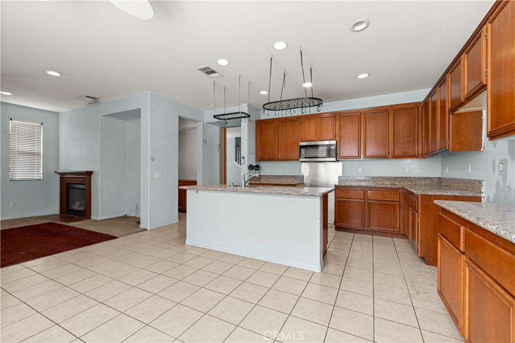 3863 Quartzite Lane Property Photo 9