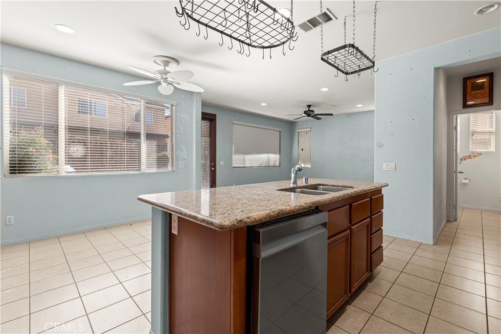 3863 Quartzite Lane Property Photo 12