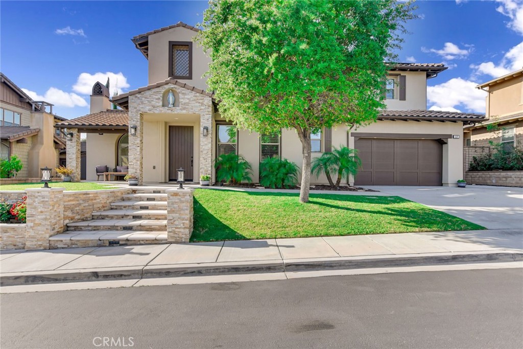 1127 Las Colinas Way Property Photo 3