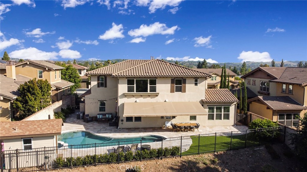 1127 Las Colinas Way Property Photo 4