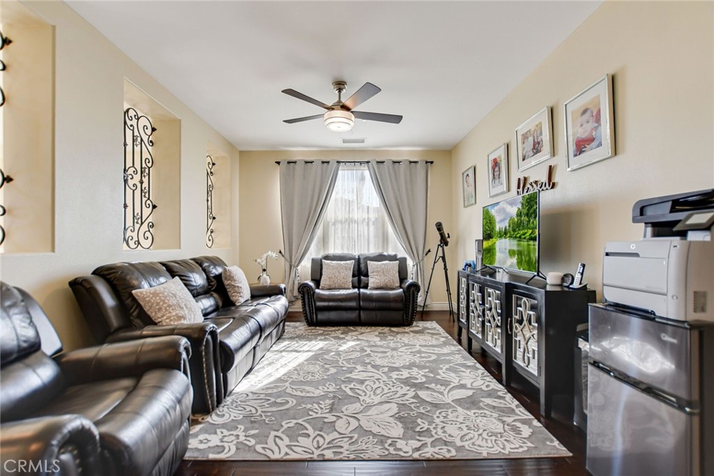 1127 Las Colinas Way Property Photo 37