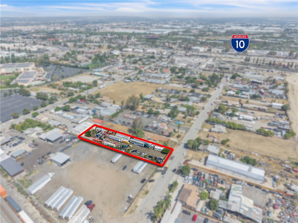 2350 S Artesia Property Photo 1