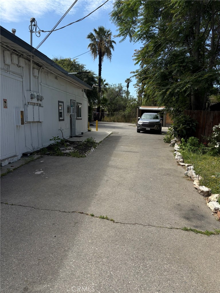 2618 4th Property Photo 14