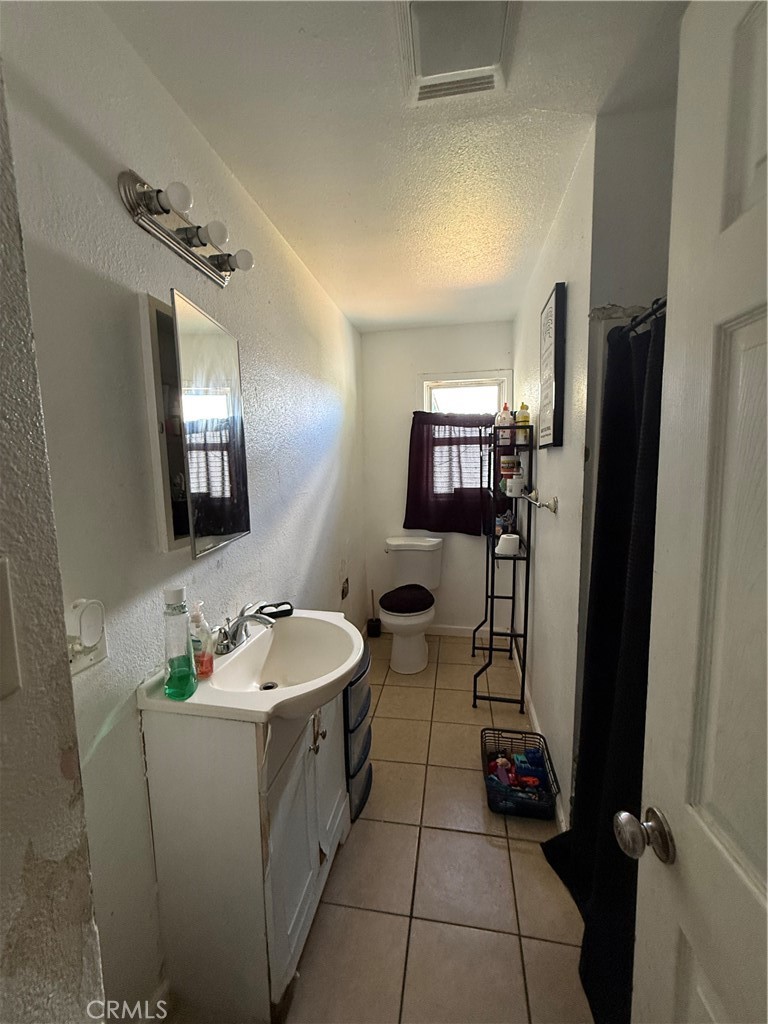 1064 253rd Property Photo 7
