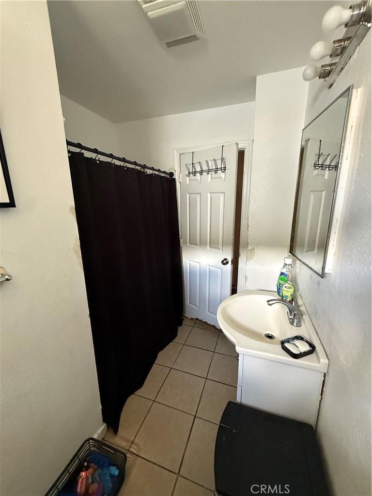 1064 253rd Property Photo 8