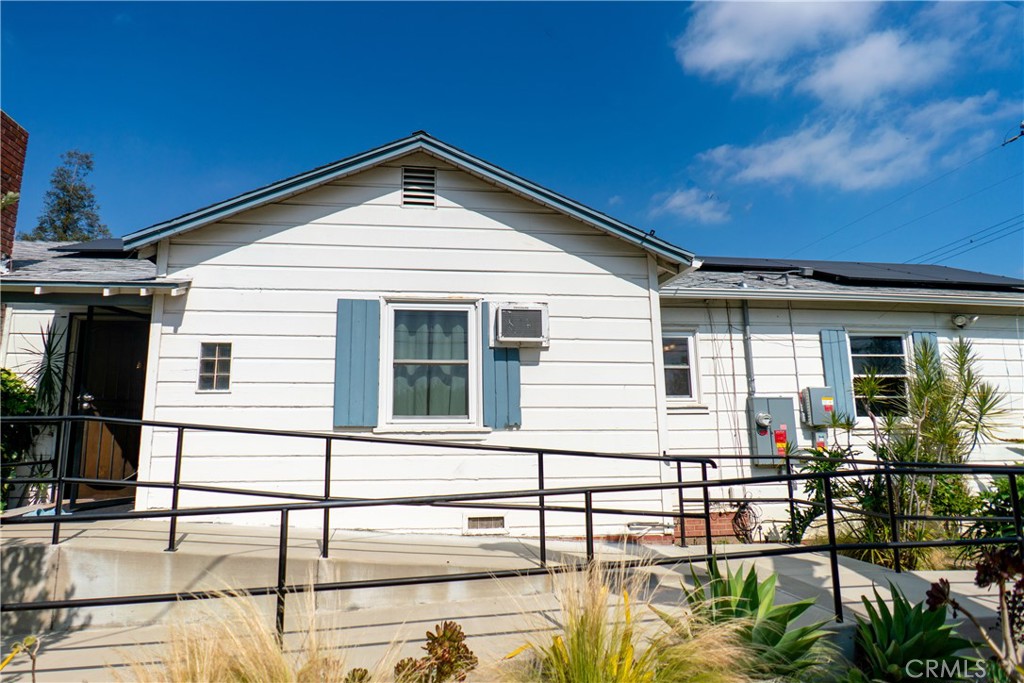 5106 N Glendora Property Photo 11