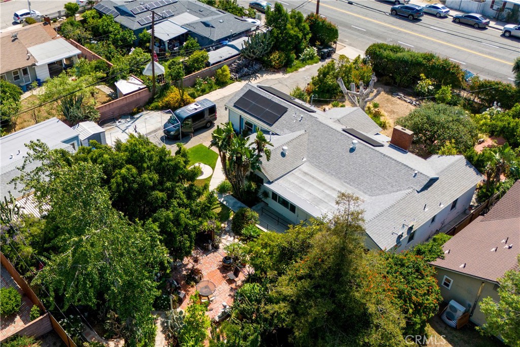 5106 N Glendora Property Photo 15