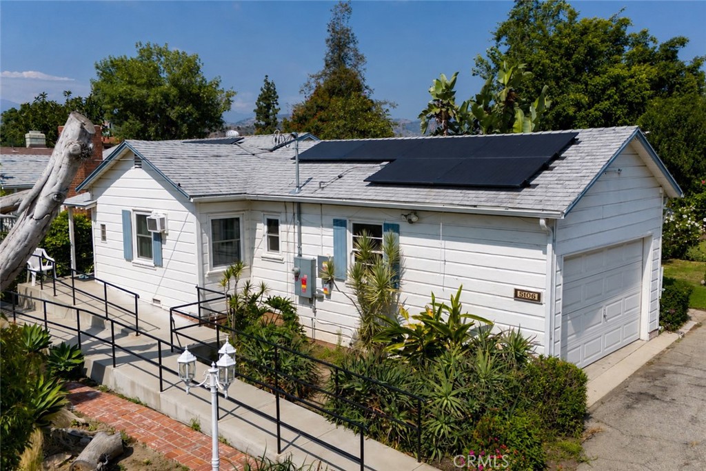5106 N Glendora Property Photo 33