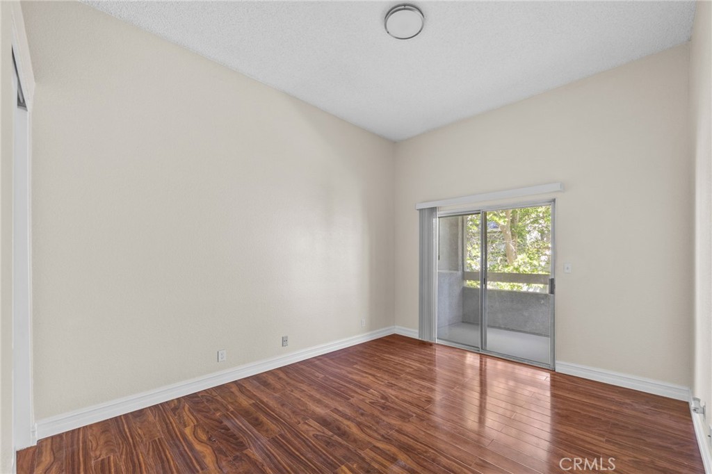 174 W Walnut B Property Photo 15