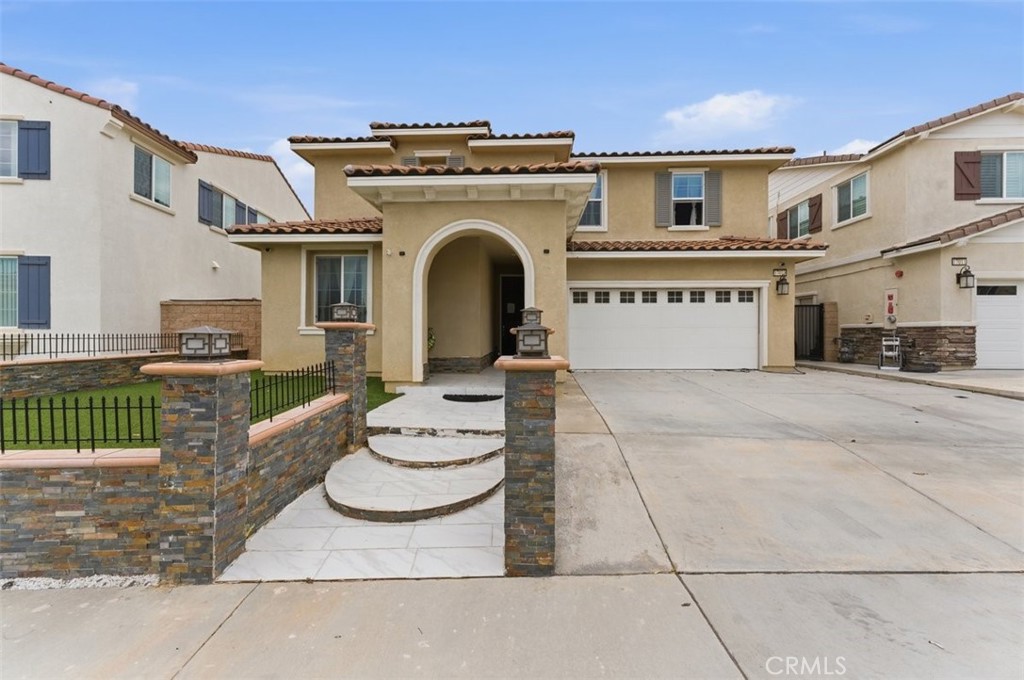 17019 Red Tail Property Photo 1