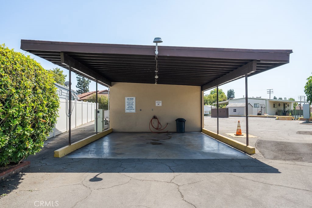 840 E Foothill 84 Property Photo 42