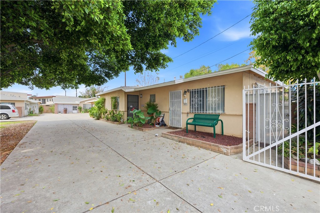 2515 Mountain View Road Property Photo 1