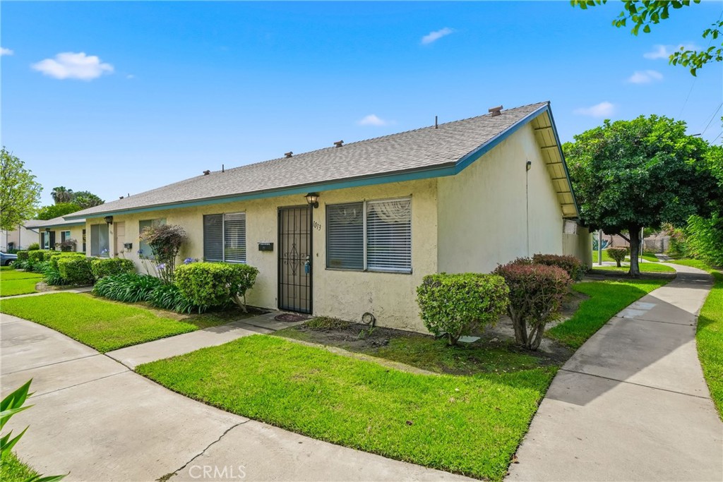 1013 Seaview Property Photo 3