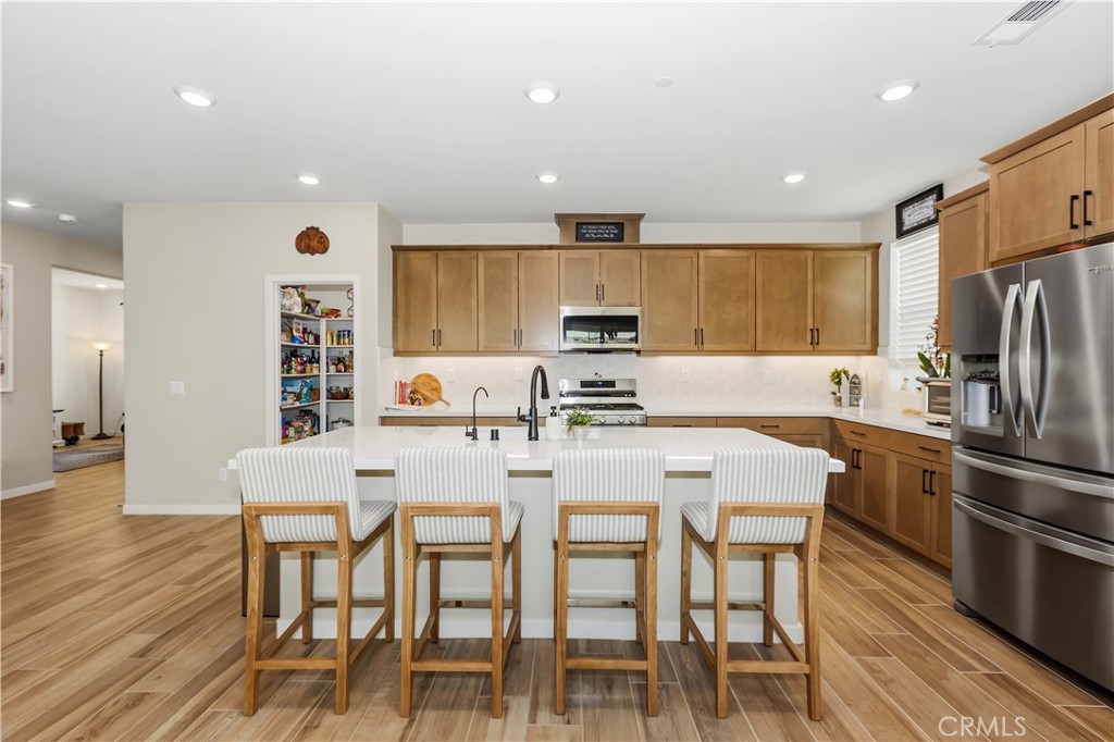 1560 Foothill Drive Property Photo 11