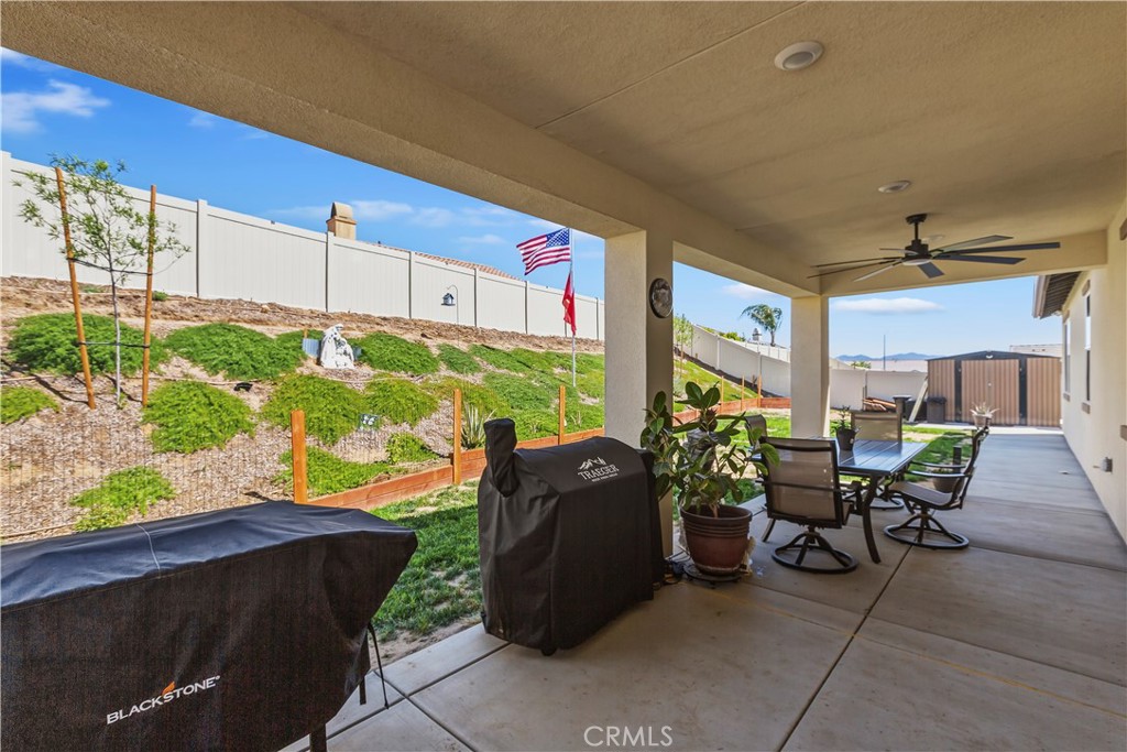 1560 Foothill Drive Property Photo 30